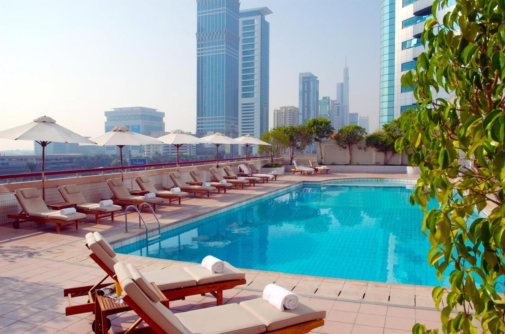 Отель Millennium Plaza Downtown, Дубай Экстерьер фото